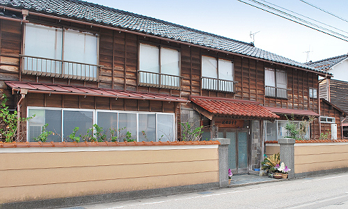 伝統工芸 輪島塗 わじま龍作　輪島本店